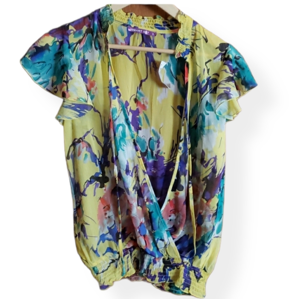 🌷SMARTSET woman's flowery sheer top